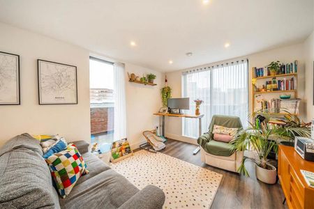 2 bedroom flat to rent - Photo 2