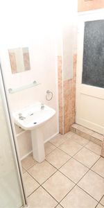 House - Terraced For Rent Laura Street, Pontypridd - Photo 4