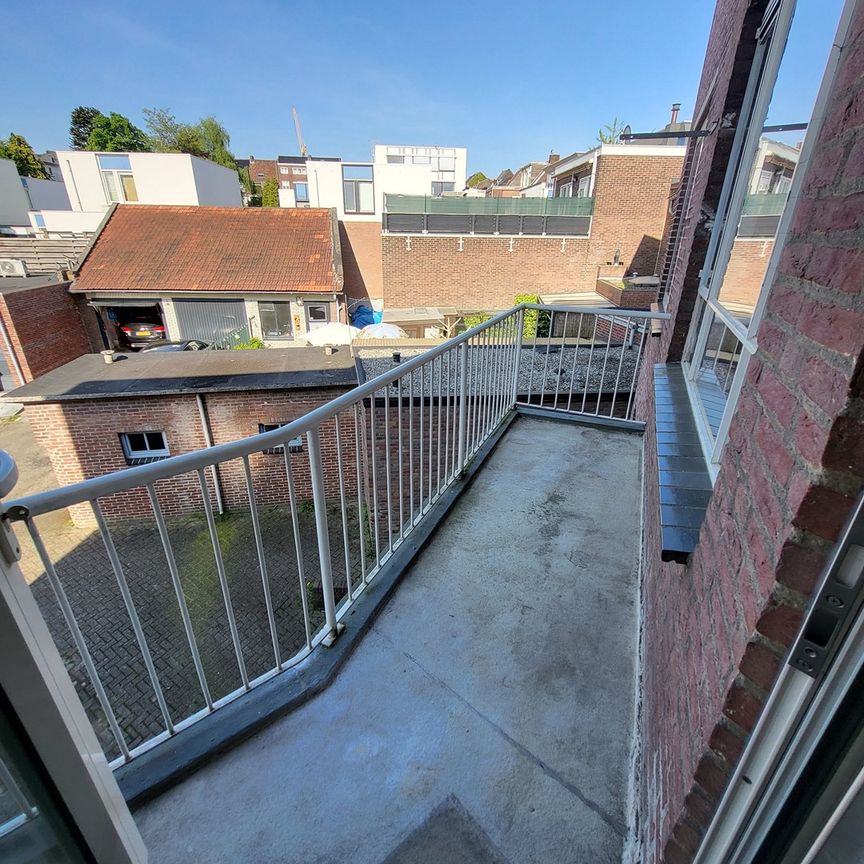 Buttingstraat, 6431 JD, Hoensbroek - Photo 1