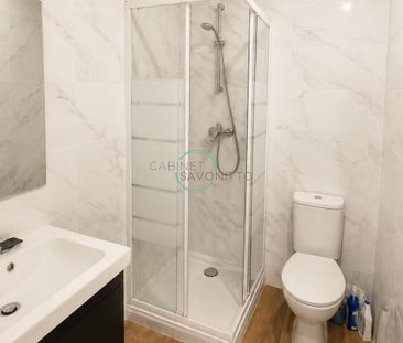 Location Appartement 2 pièces 31m² MARSEILLE 5ème - Photo 5