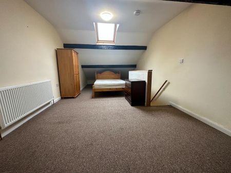 3 bedroom terraced house to rent - Photo 4