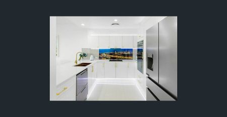 4985 St Andrews Tce, Hope Island, Qld 4212 - Photo 3