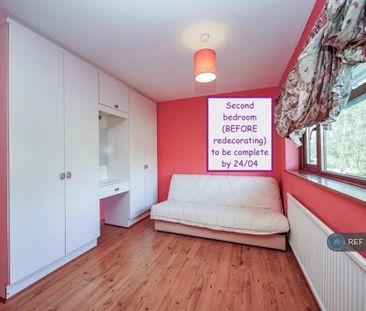 3 bedroom semi-detached house to rent - Photo 2