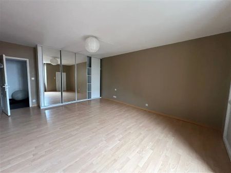 Location maison 6 pièces - 223.04m² à Saint maixent l ecole (79400) - Photo 5
