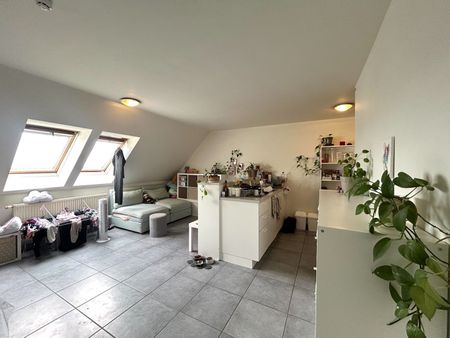 Instapklaar 1-slaapkamerappartement binnen de ring van Tielt! - Foto 2