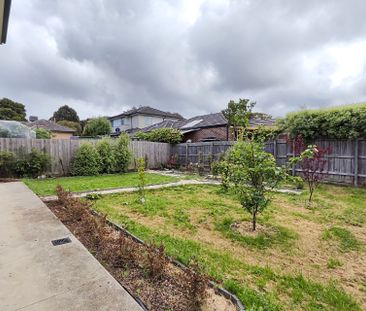 5 Russell Street, Nunawading. - Photo 4