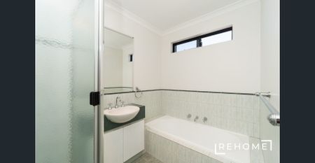 A Spacious Family Oasis with Premium Comfort - Photo 4