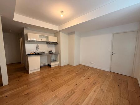 Location Appartement 1 pièce 35m² LYON 5ème - Photo 5