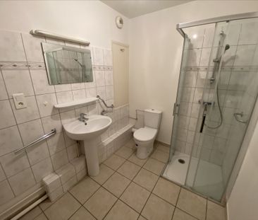 Location Appartement 2 pièces 48m² - Photo 2