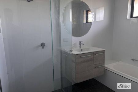Brick & tile Taree West family home - Photo 3