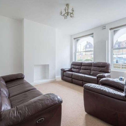 Kenbury Gardens, Brixton, SE5 - Photo 1