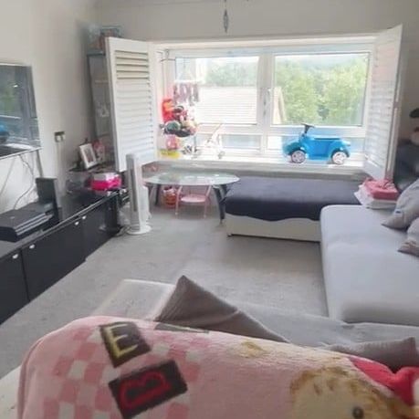2 Bed Flat, Highbrook Close, BN2 - Photo 2