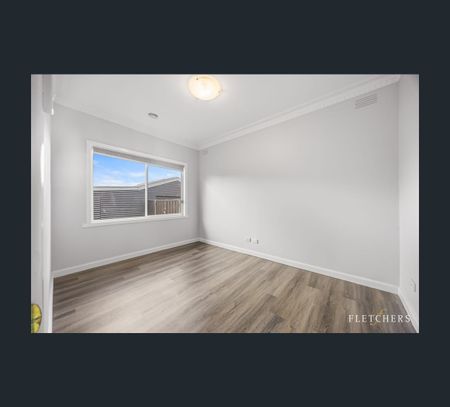 46 Cambridge St, Wendouree, Vic 3355 - Photo 2