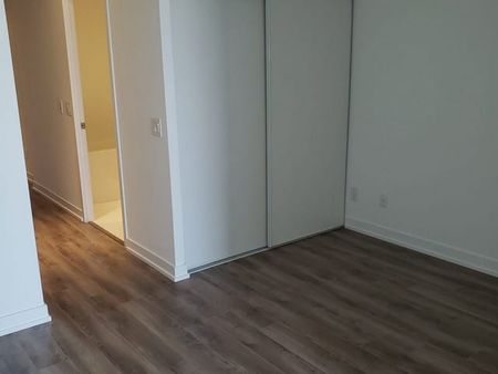 Bachelor condo Toronto - Photo 5