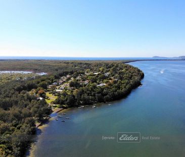 THREE BEDROOM HOME IN TRANQUIL GREEN POINT - Photo 5