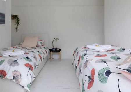 3 bedroom terraced house to rent - Photo 4