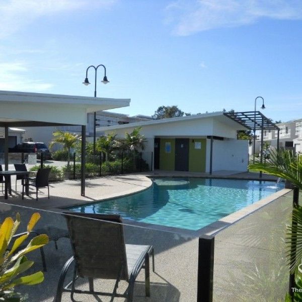 4 Bedroom Buderim Townhouse for Rent - Photo 1