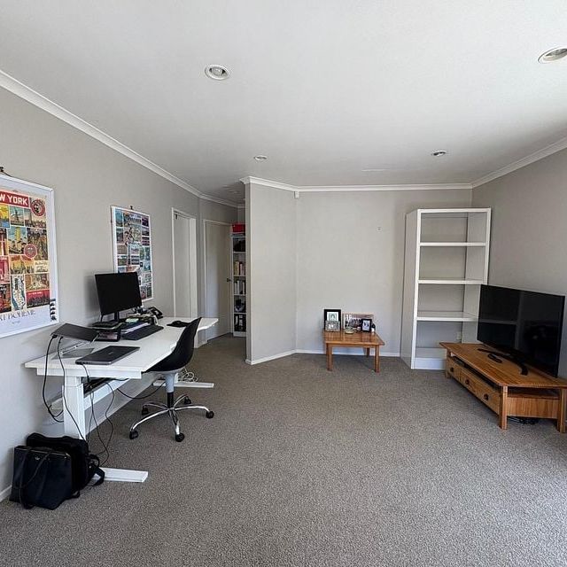 Pakuranga, 2 bedrooms - Photo 1