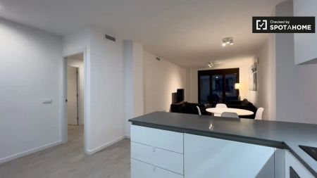 Piso de alquiler en El Raval - Photo 2