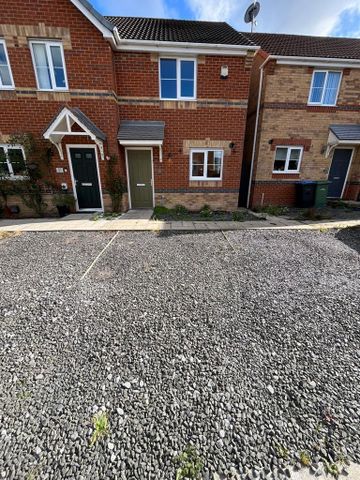 2 bedroom terraced house to rent - Photo 2