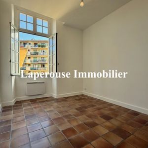 Location Appartement 2 pièces 44m² NICE 06300 - Photo 2