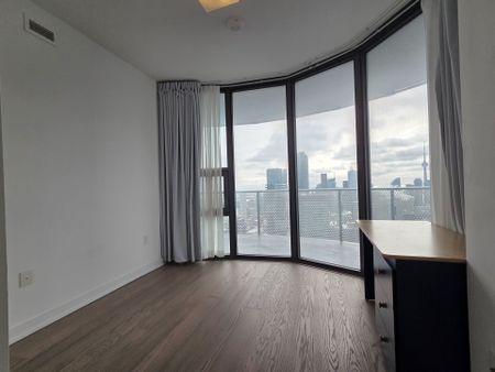 For Lease - 11 Wellesley Street Unit# 5705, Toronto, Ontario - Photo 5