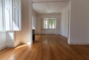 Apartamento T4 em Lisboa