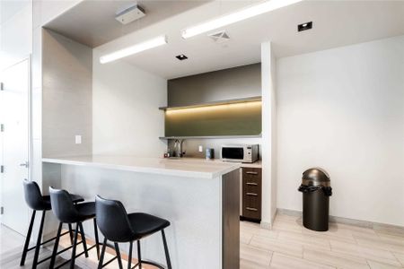 For Lease - 4655 Glen Erin Drive Unit# 1005, Mississauga, Ontario - Photo 3