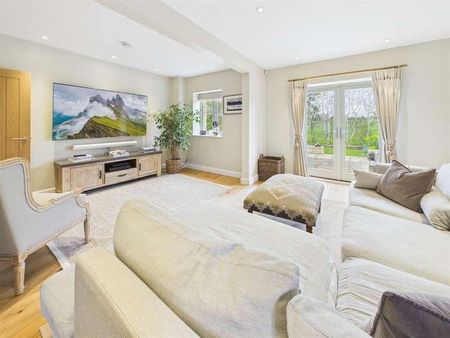 Olivers Yard, Shipton-under-wychwood, OX7 - Photo 4