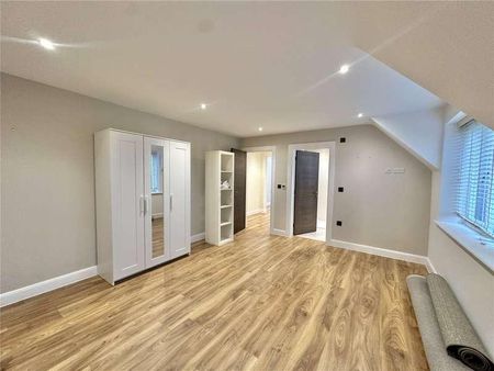 Watling Street, Radlett, Hertfordshire, WD7 - Photo 3