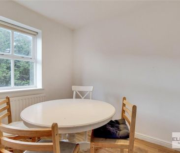 4 bedroom townhouse to rent - Photo 4