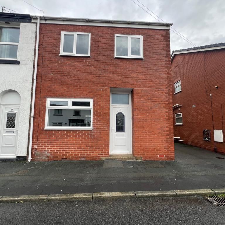 3 bedroom terraced house to rent - Photo 1