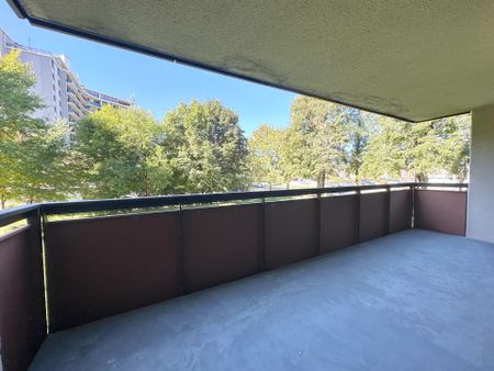 For Lease - 165 La Rose Avenue Unit# 205, Toronto, Ontario - Photo 4