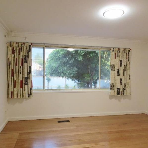 1/33 Carwarp Street, Macleod - Photo 1