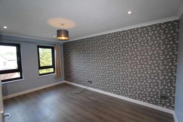 Wessex Gardens, Sheffield, S17 - Photo 1