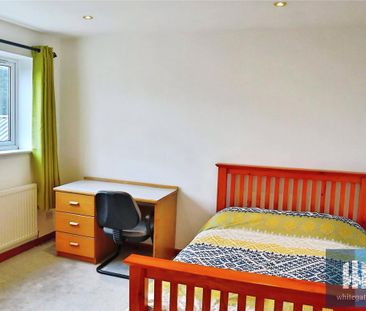 5 bedroom detached house to rent - Photo 4