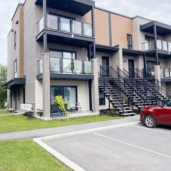 Spacieux 3 Chambres, 5 électro, Aylmer - Photo 1