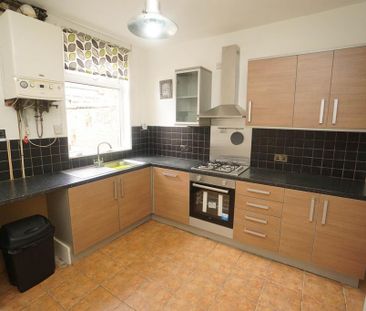 2 bedroom property to rent - Photo 4