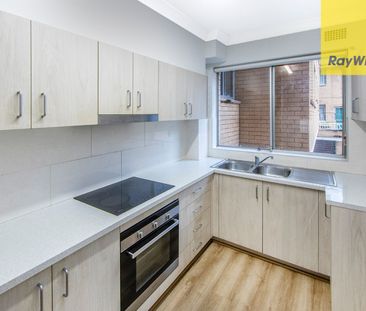 neat and tidy 2 bedroom in perfect location - Photo 6