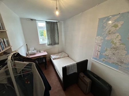 House share to rent - Photo 2