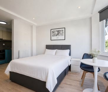 Studio Flat, Birchanger Road, SE25 - Photo 2