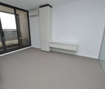 504/639 Lonsdale Street - Photo 2