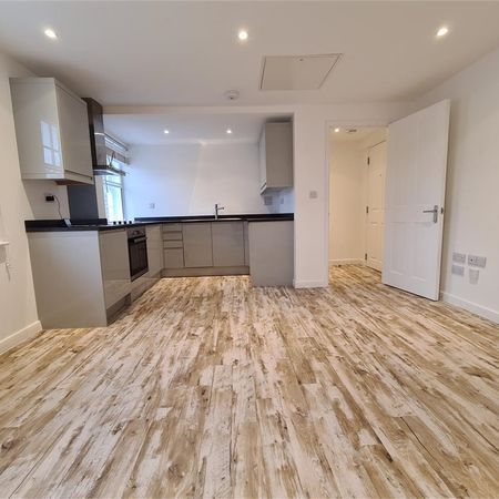 Flat 5, 42 High Street, Saffron Walden - Photo 4