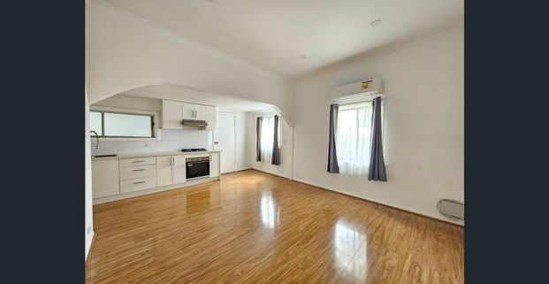 Comfortable 3-bedrooms house plus location! - Photo 1