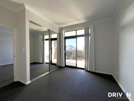 APARTMENT LIVING NEVER LOOKED BETTER! - Photo 4