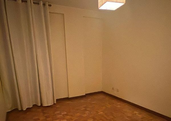 Tenho quartos para alugar proximo de Campanha