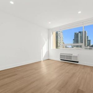 Charles West — 1 Bedroom Suite - Photo 2