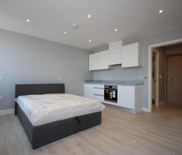 Studio to rent - Photo 4