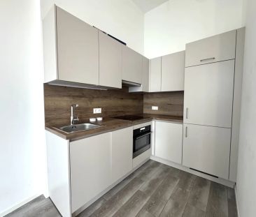 Perfekte Singlewohnung mit großzügiger Terrasse - 3,5 Hohe Decken! ... - Photo 2