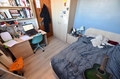 4 bedroom House in Harold Walk, Leeds - Photo 4